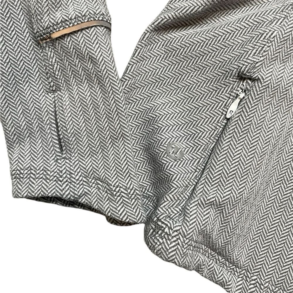 LULULEMON Kanto Catch Me Long Sleeve Top herringbone Size 8 - Picture 10 of 13